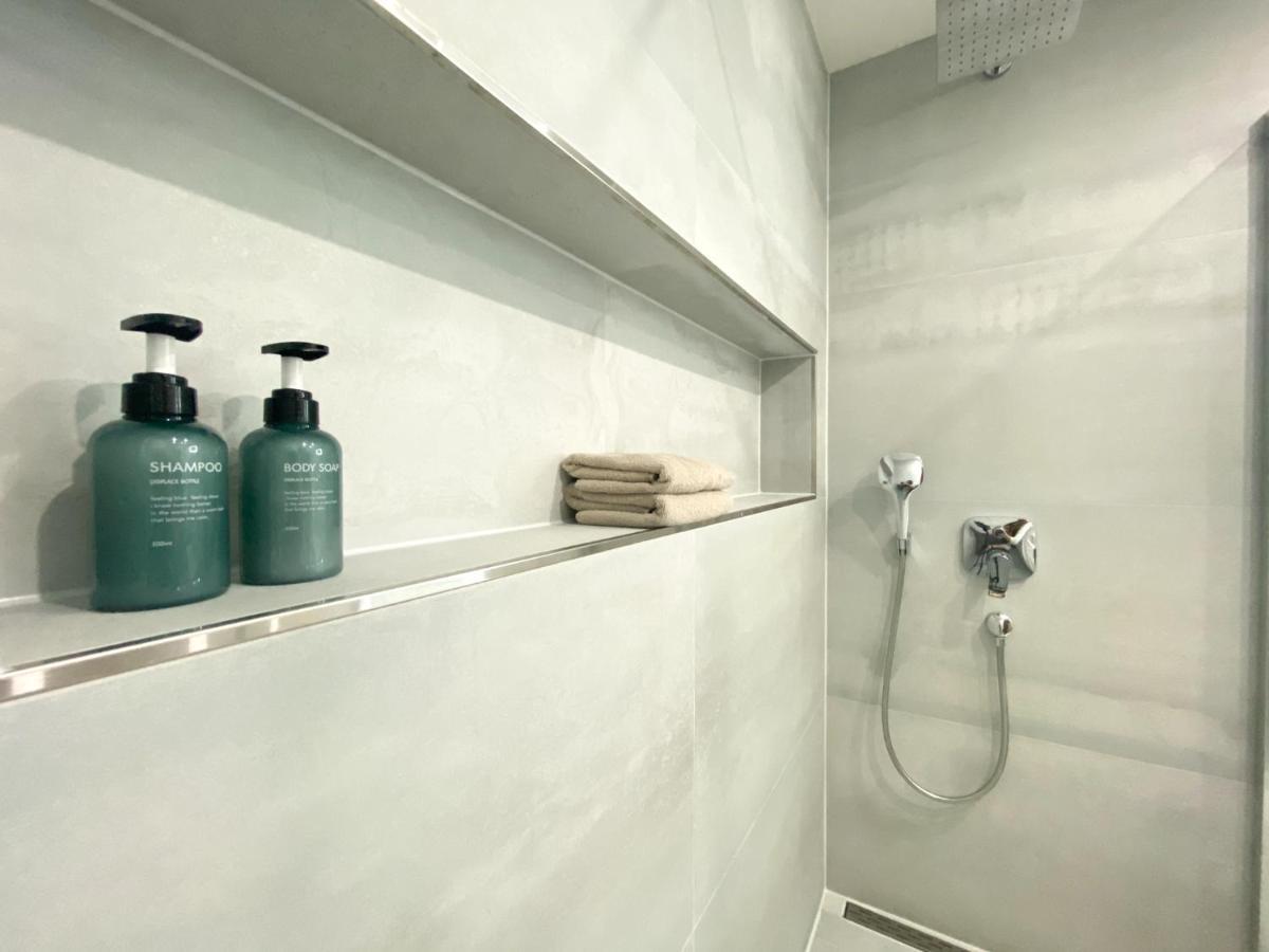Modernes Apartment In Zentrumsnaehe Mit Eigenem Stellplatz Baden-Baden Luaran gambar